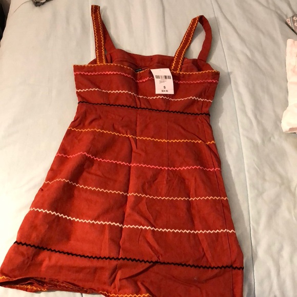 Orange dress - Picture 2 of 3